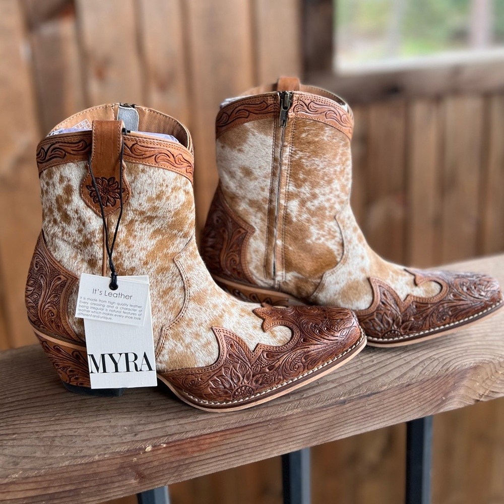 💯Hand Tooled Leather Genuine Cowhide Women Bootie Boot Boho Western Shoe sz 10